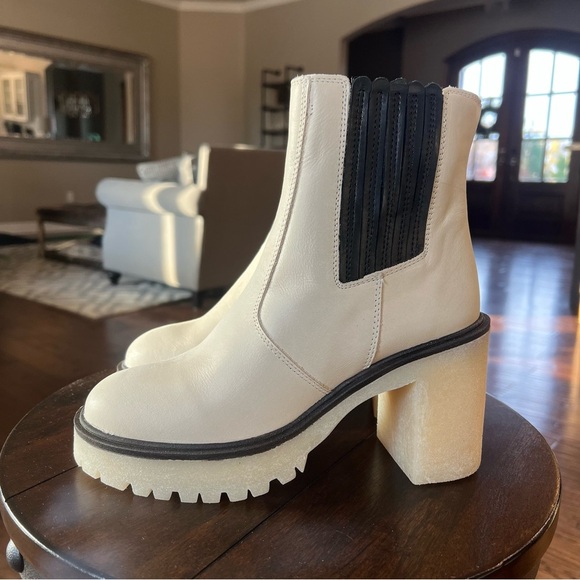 NIB $188 Free People James Chelsea White Boots 38.5 fits USA 8 or 8.5 Chunky NEW - Picture 8 of 17